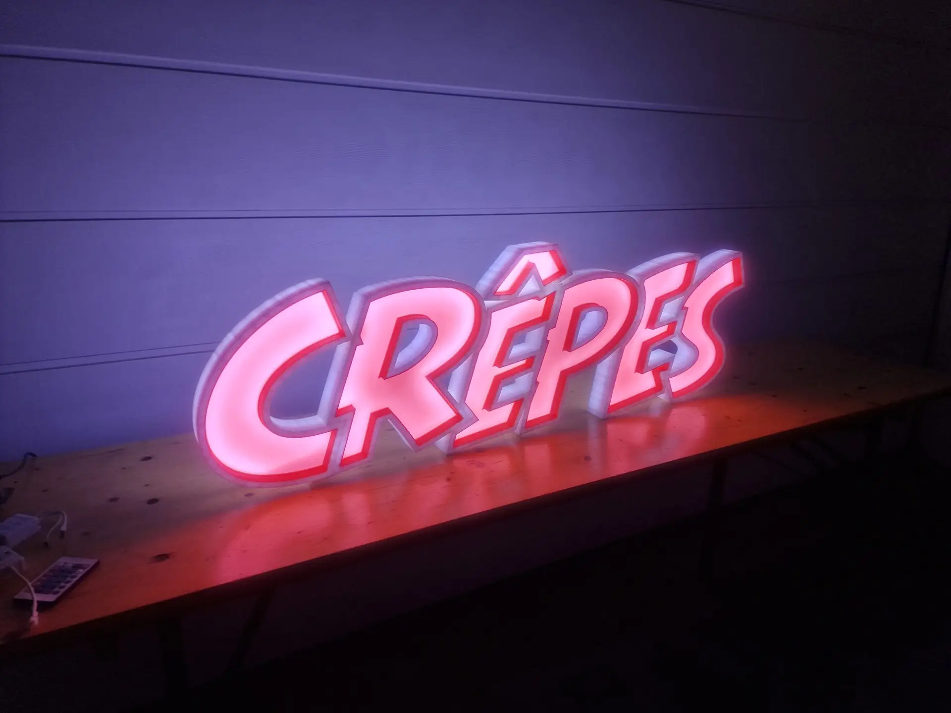 20241101_172451 LED Namensschild – Bild 7