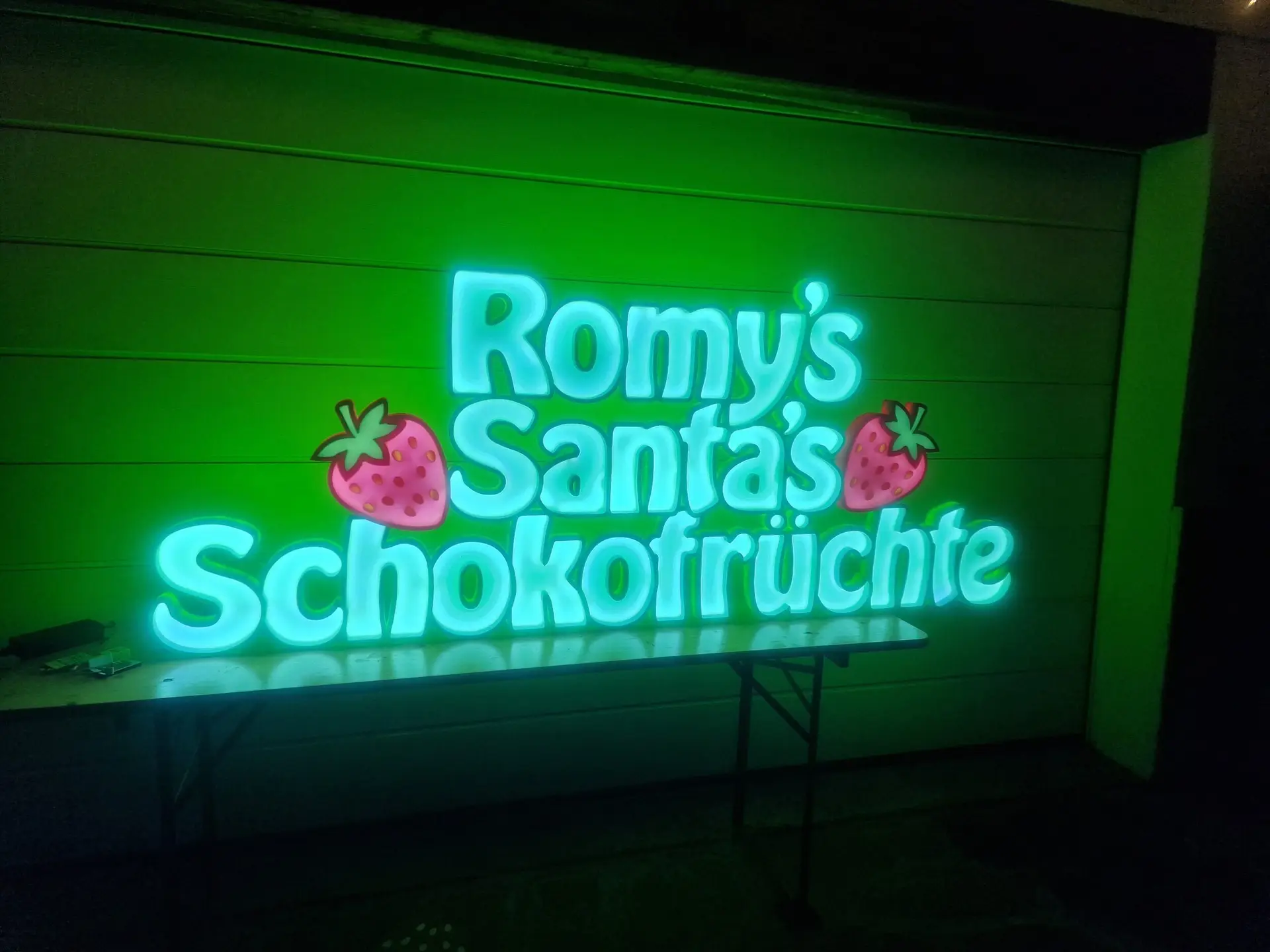 20241101_173502 LED Namensschild – Bild 8